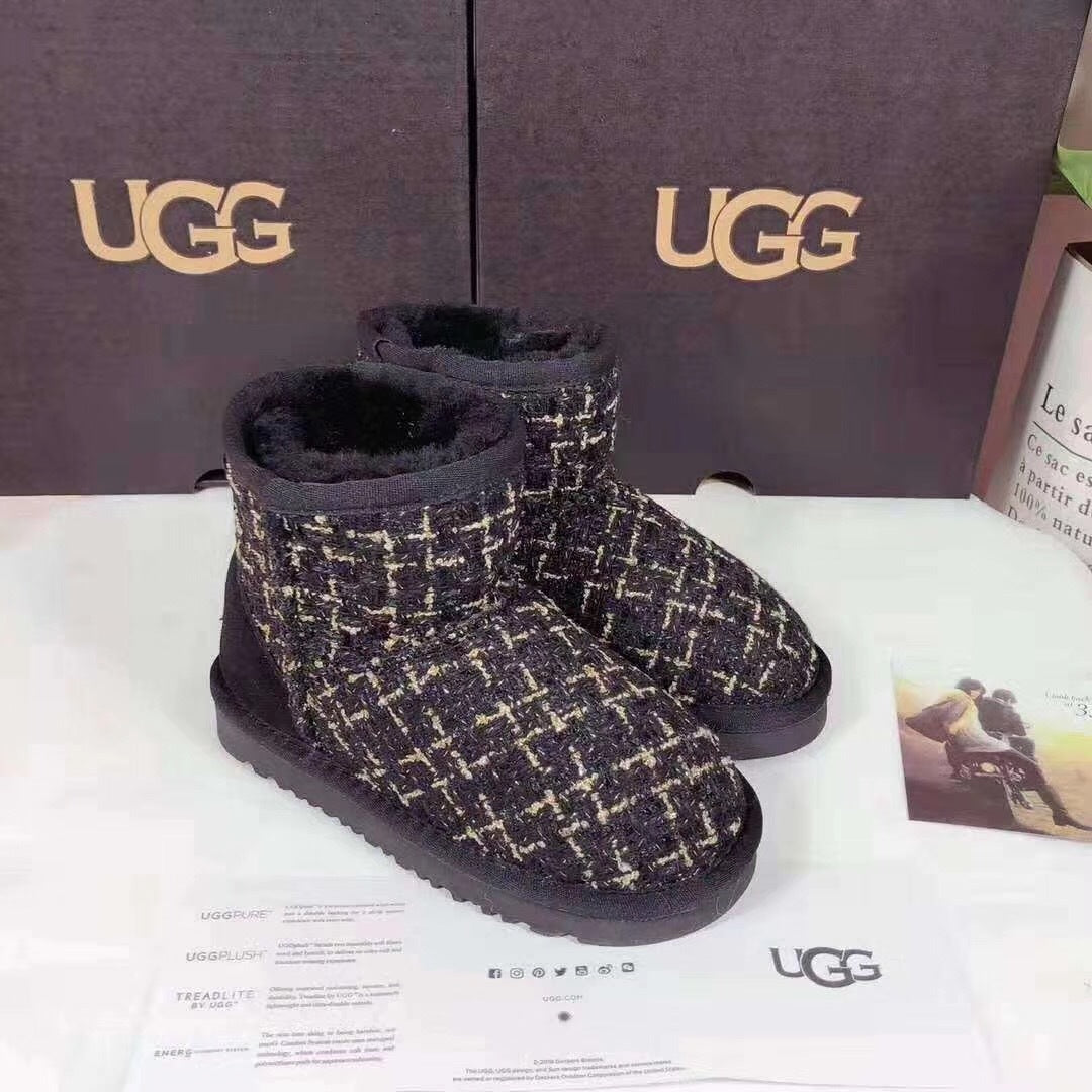 5854 Kids Chanel-Style Snow Boots – Fragrant Black (New Arrival)