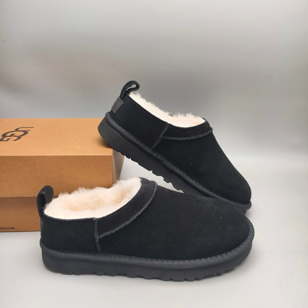 3891 Slip-On Classic Women’s Shoes – Black (In Stock)