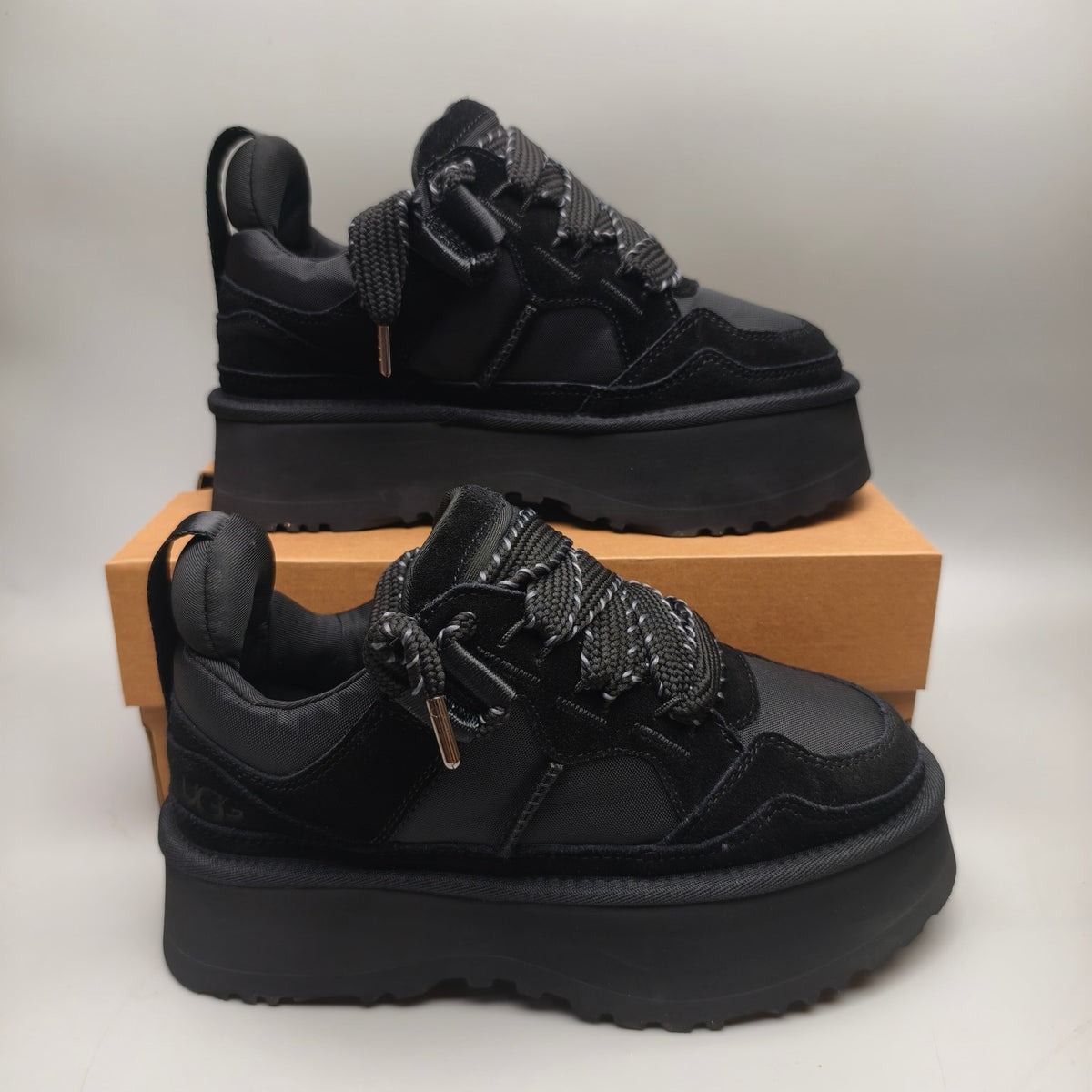 1541 Chunky Dad Sneakers – Black Lace-Up Casual (In Stock)