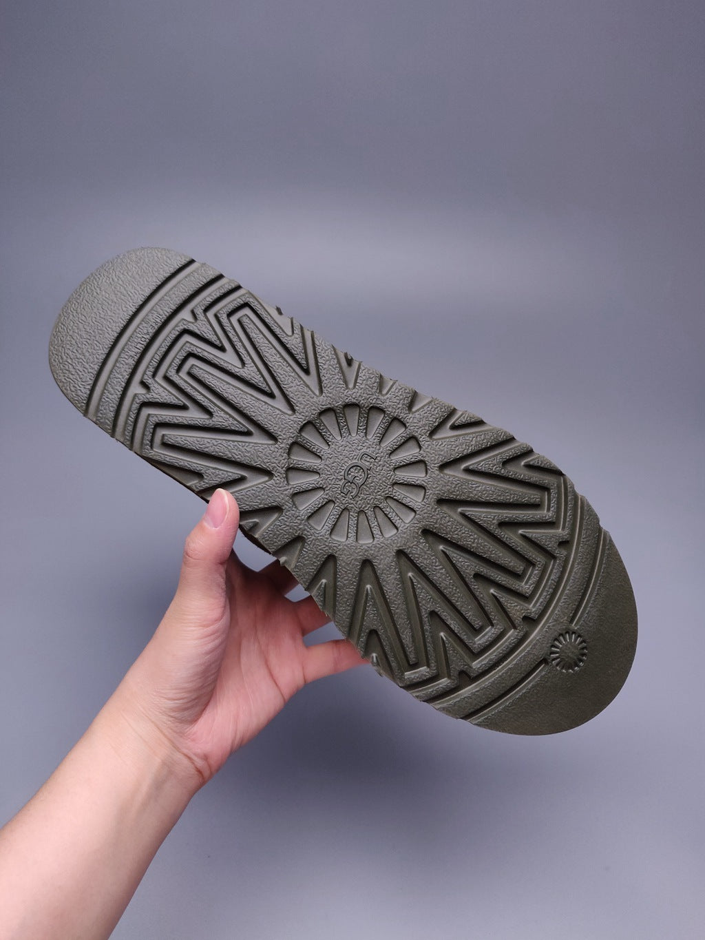 4193 Men’s Colorblock Camo Sneakers – Army Green (In Stock)