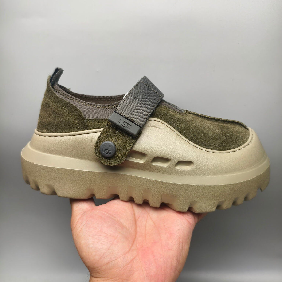 7550 Slip-On Casual Shoes – Green (In Stock)