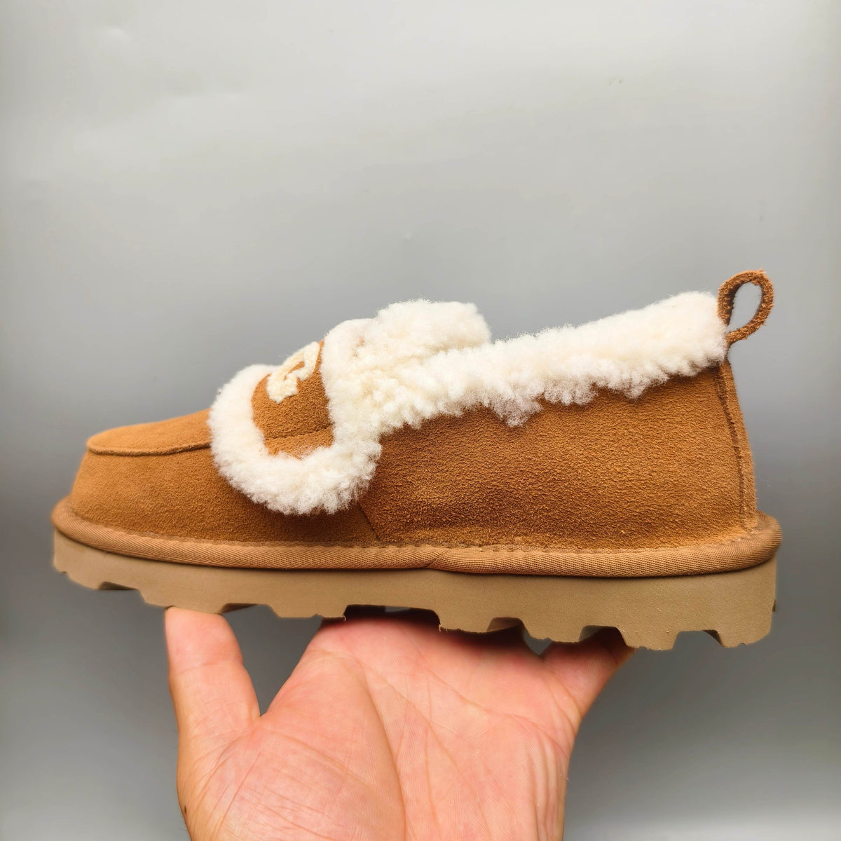 2939 Full-Wrap Big Logo Casual Shoes – Chestnut (In Stock)