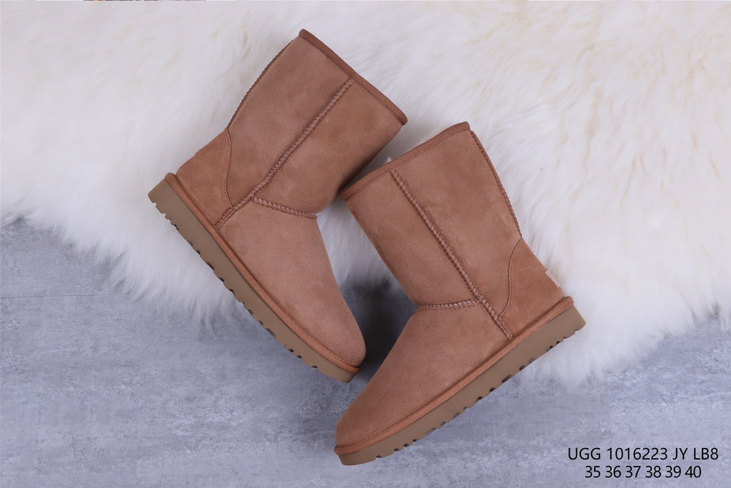 6223 Classic Short II Boots – Chestnut (In Stock)