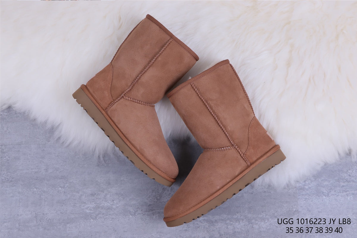6223 Classic Short II Boots – Chestnut (In Stock)