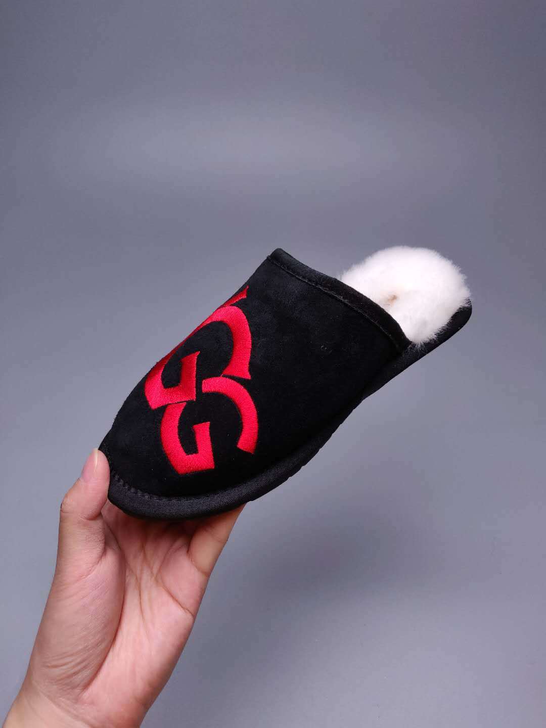 2593 G-Style Indoor Slippers – Black (In Stock)