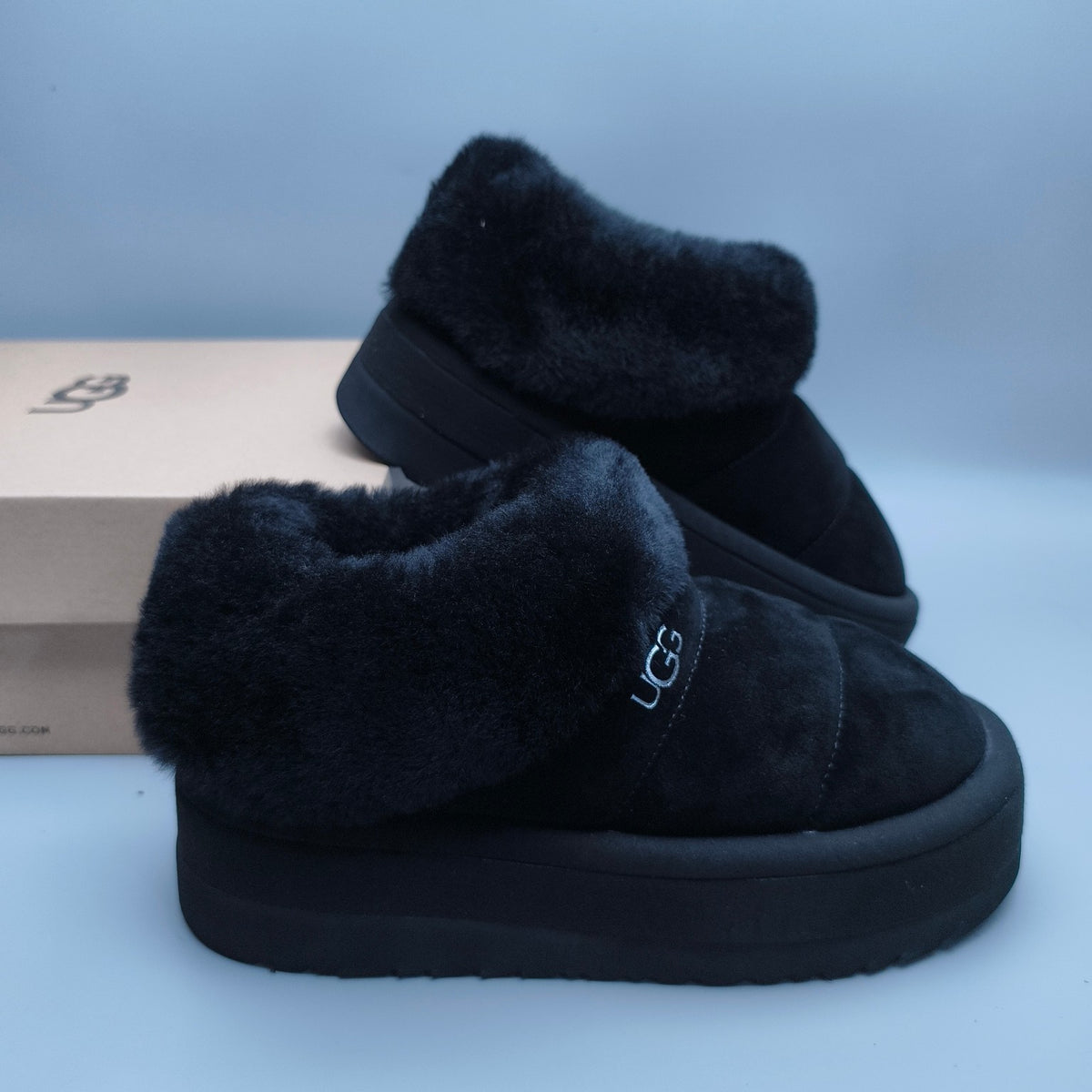 6390 Platform Slip-On Casual Shoes – Black (In Stock)