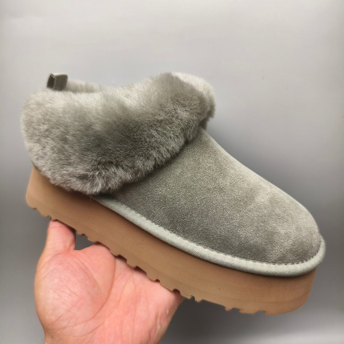 1393 Chunky Sole Suede Slip-On Lazy Shoes – Green (In Stock)