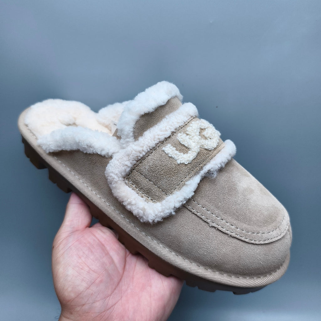 1206 Fluffy Big Logo Casual Slippers – Sand