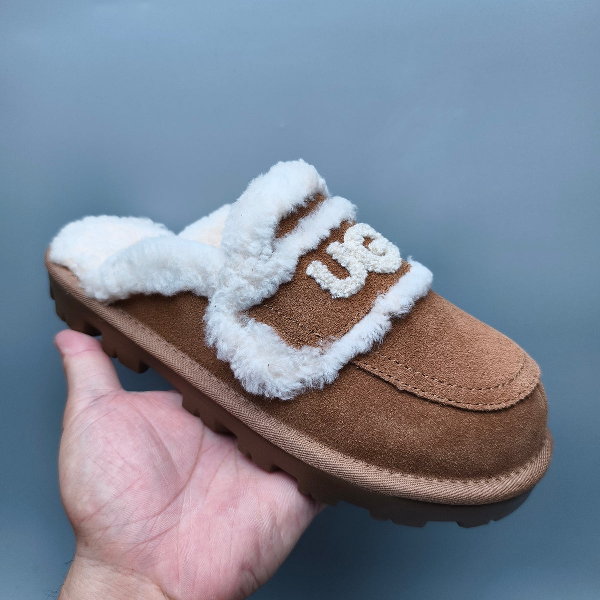 1206 Fluffy Big Logo Casual Slippers – Chestnut (In Stock)