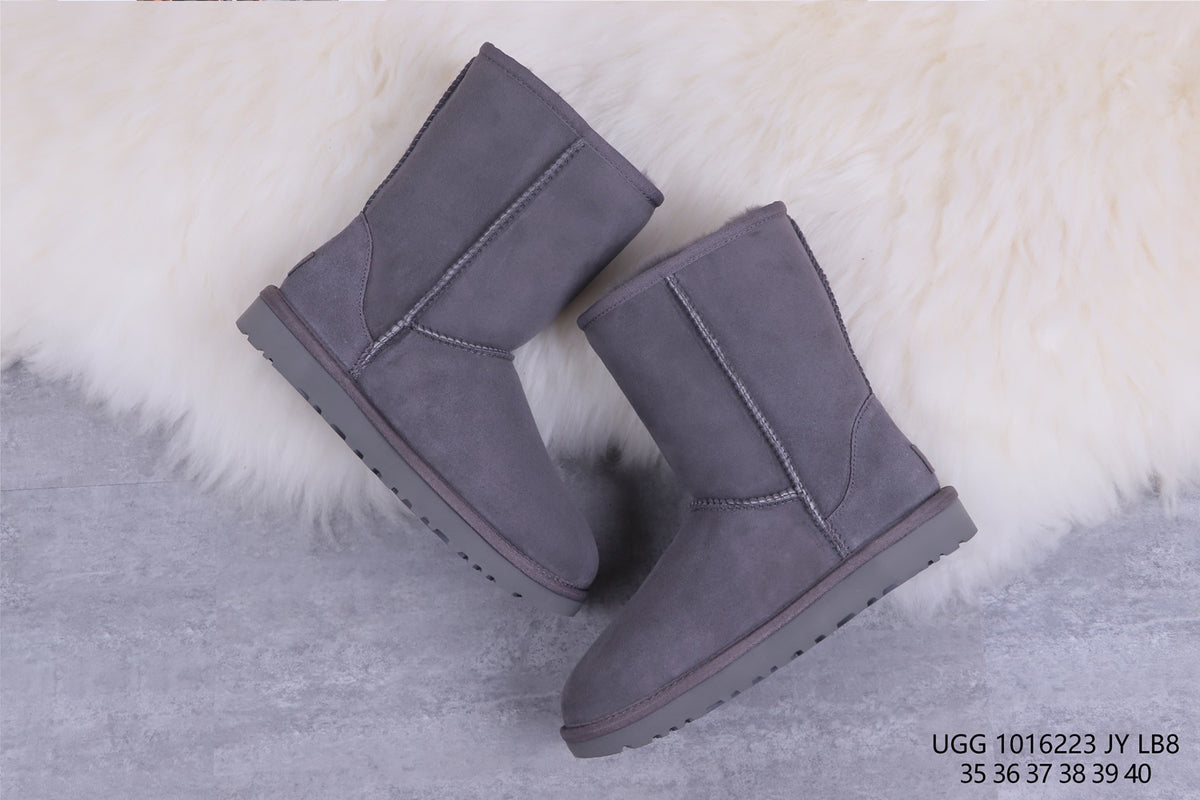 6223 Classic Short II Boots – Gray (In Stock)