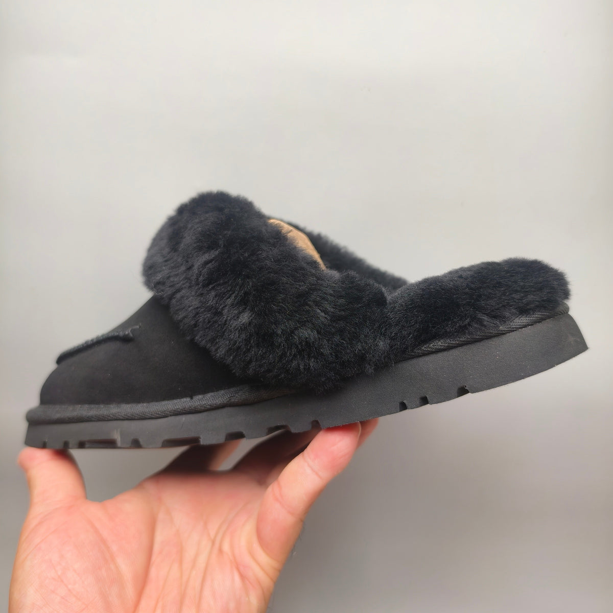 4571 Casual Home Slippers – Black (In Stock)