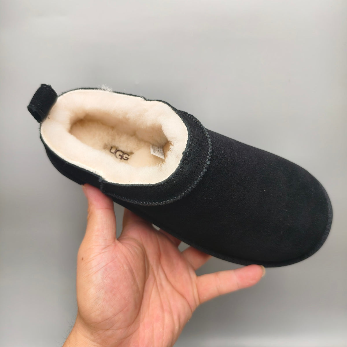 3891 Slip-On Classic Women’s Shoes – Black (In Stock)