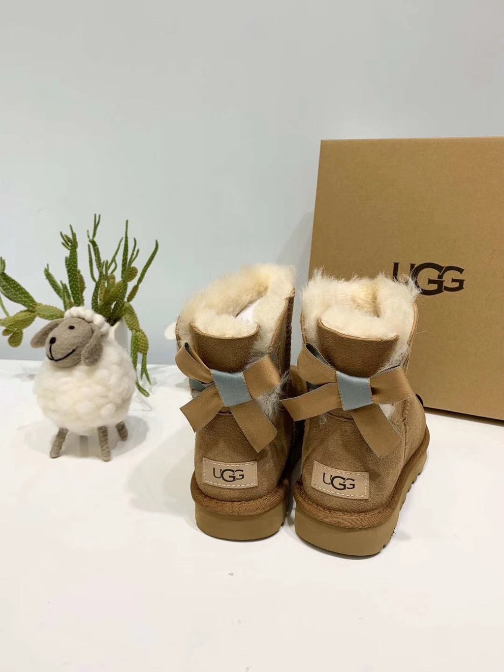 2938 Mukes Winter Collection – Bow Glitter Detail Shoes in Chestnut
