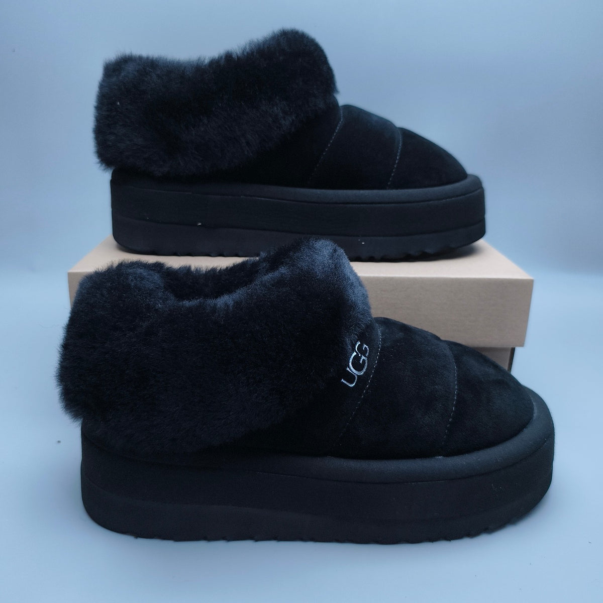 6390 Platform Slip-On Casual Shoes – Black (In Stock)