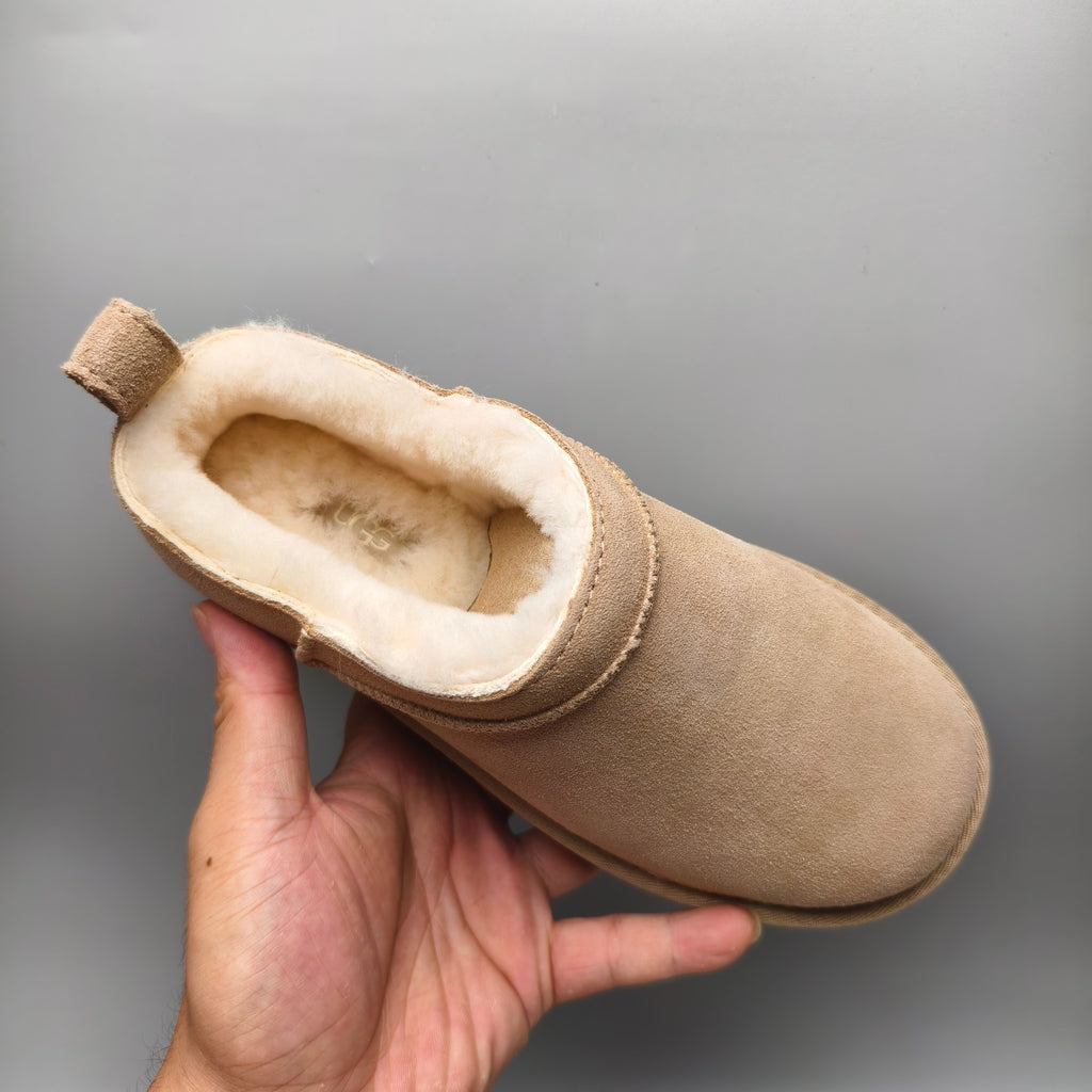 3891 Slip-On Classic Women’s Shoes – Sand (In Stock)