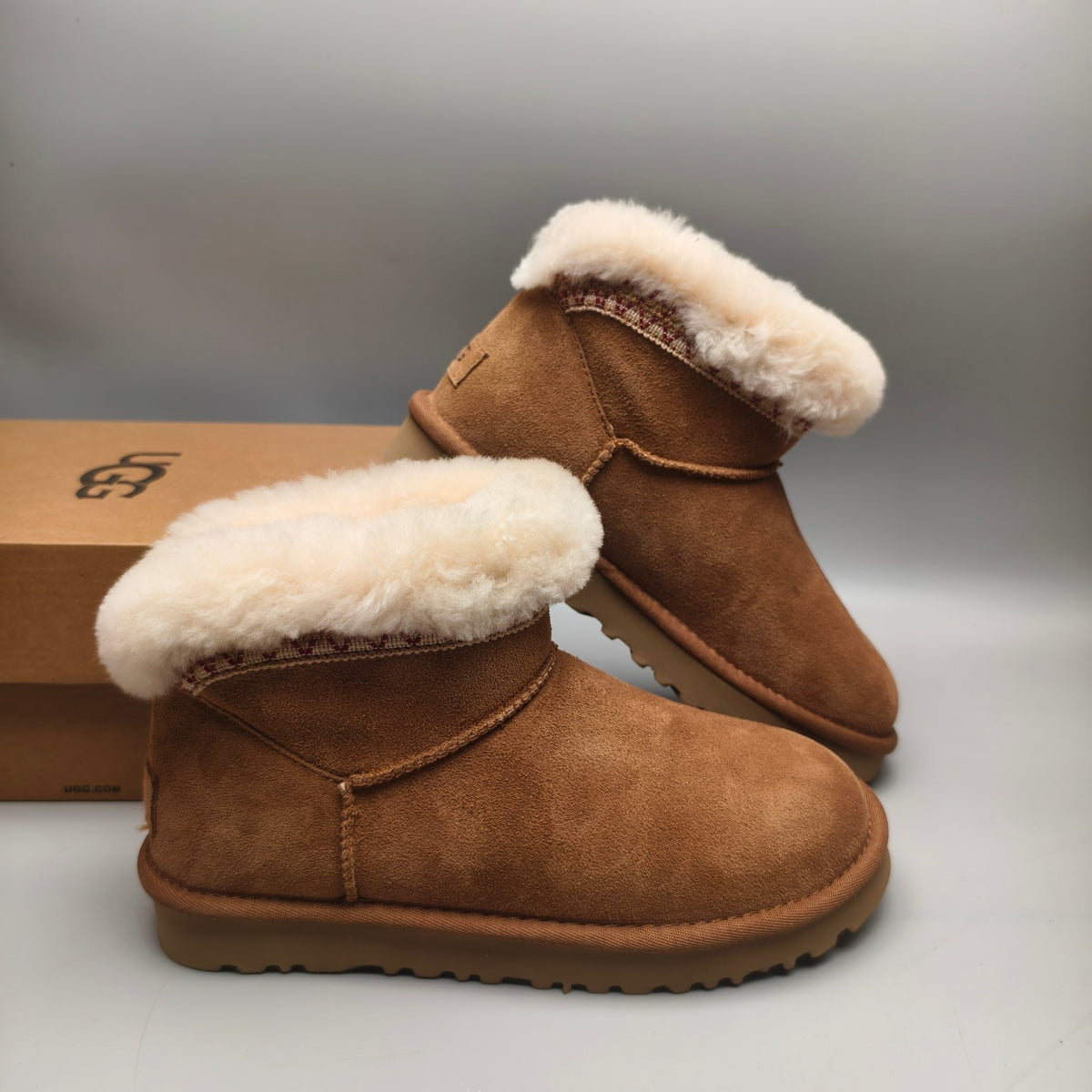 4496 Ethnic Low-Top Casual Sneakers – Chestnut (In Stock)