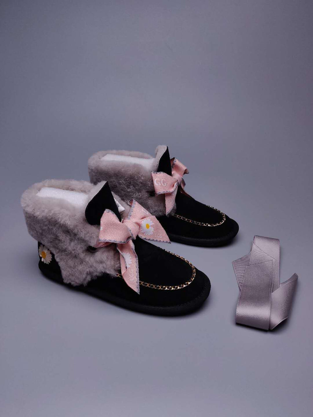 7888 Daisy Chain Ribbon Boots – Black (In Stock)