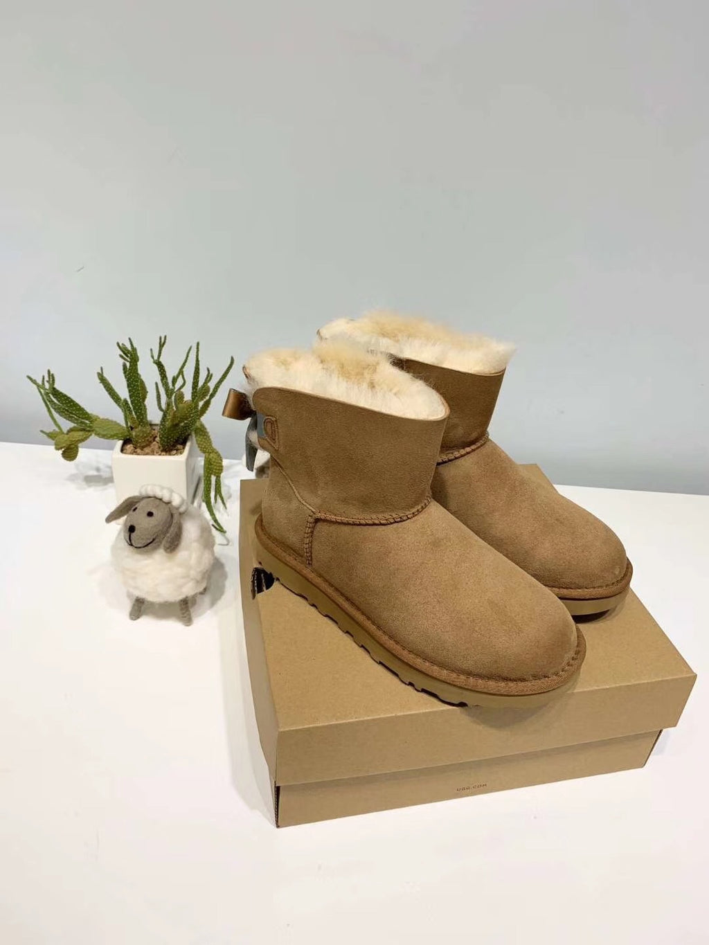 2938 Mukes Winter Collection – Bow Glitter Detail Shoes in Chestnut