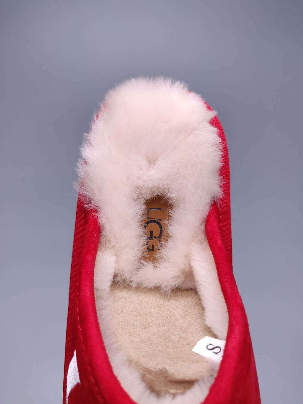 2593 G-Style Indoor Slippers – Red (In Stock)