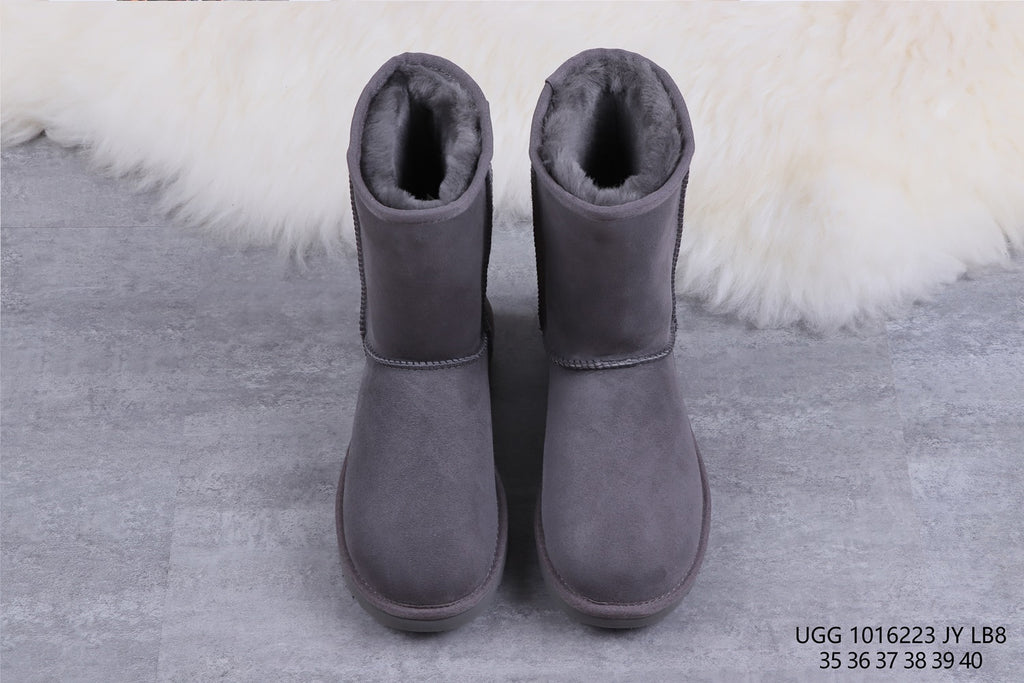 6223 Classic Short II Boots – Gray (In Stock)