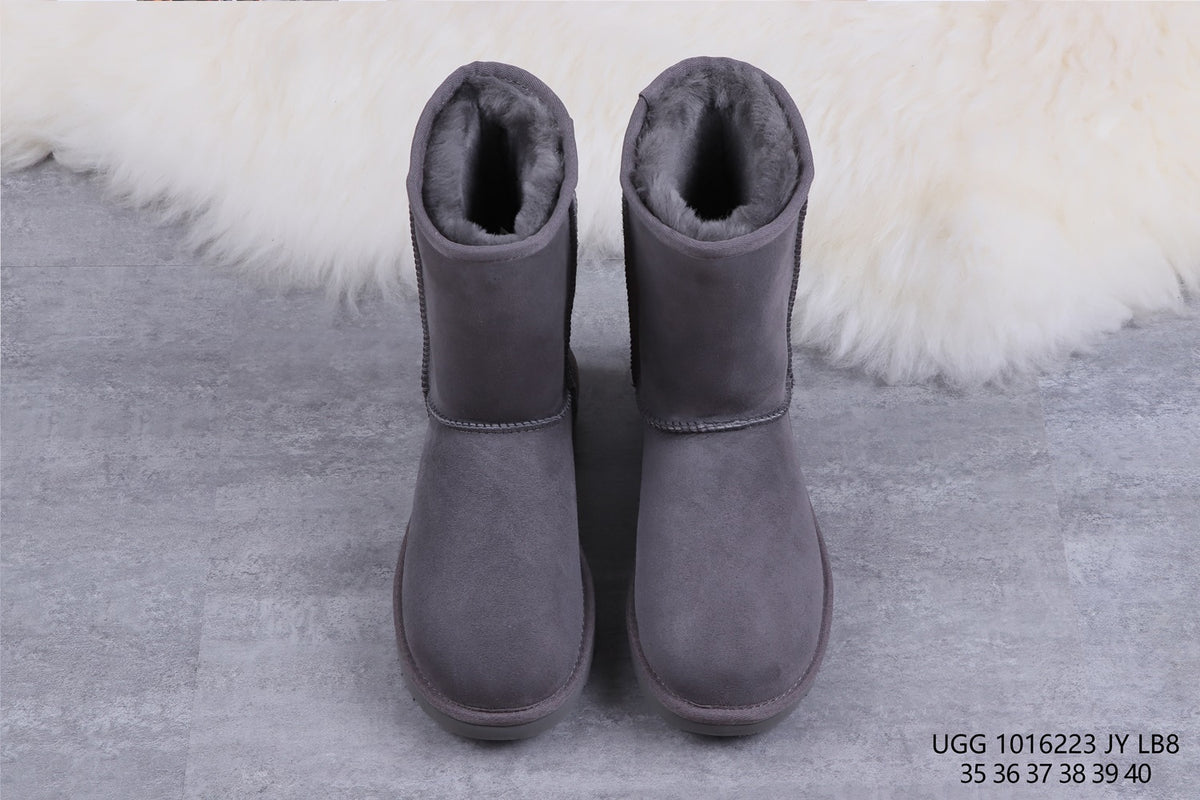 6223 Classic Short II Boots – Gray (In Stock)