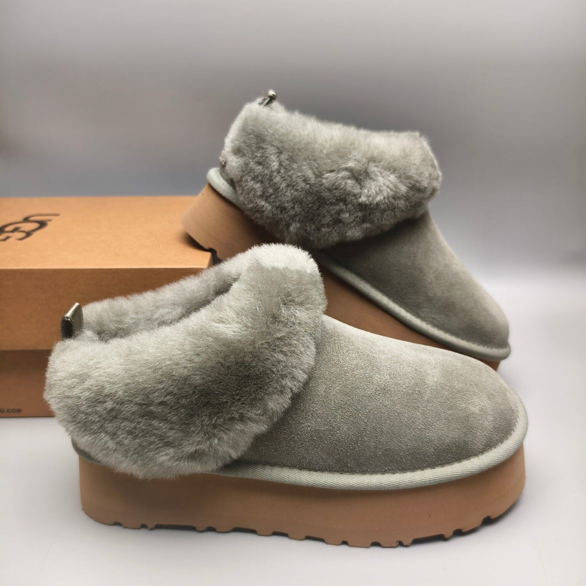1393 Chunky Sole Suede Slip-On Lazy Shoes – Green (In Stock)