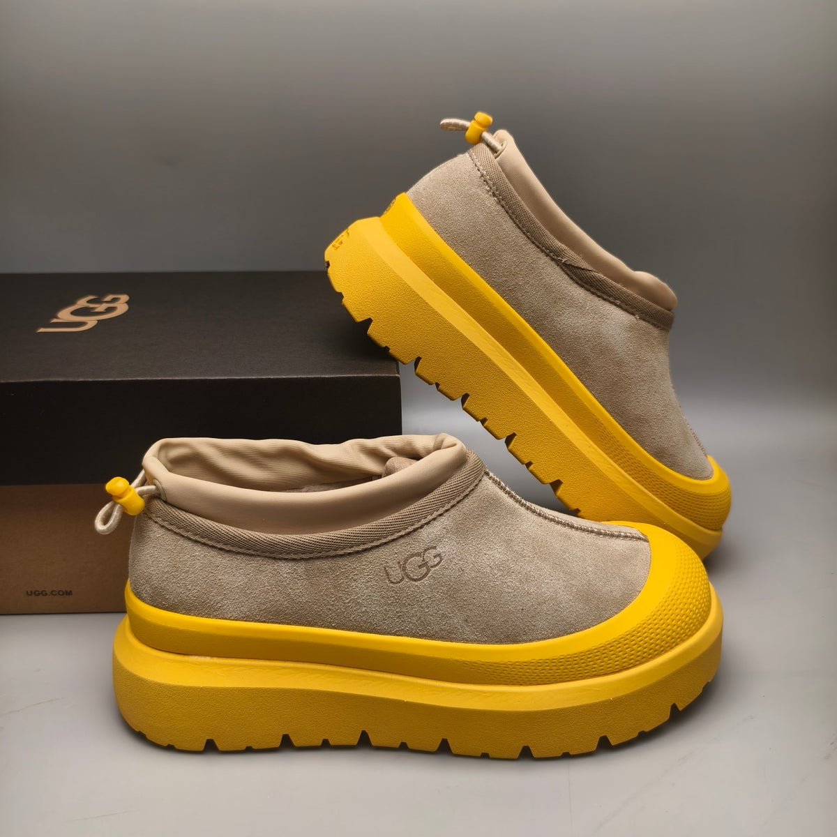 4096 Slip-On Trendy Casual Sneakers – Yellow (In Stock)