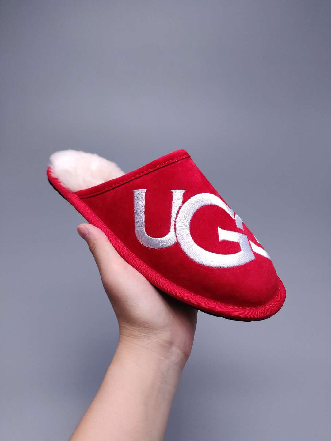 2593 G-Style Indoor Slippers – Red (In Stock)