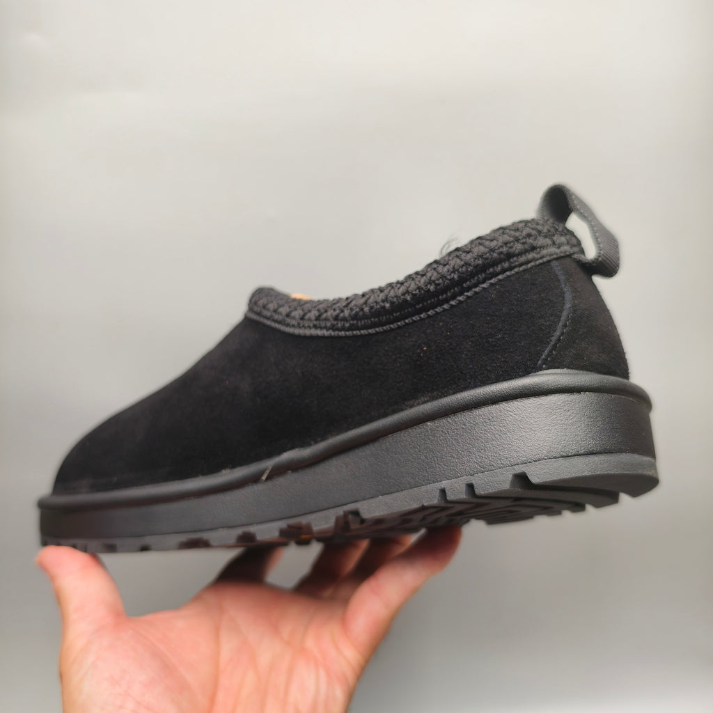 1304 Ethnic-Inspired Casual Sneakers – Black (Unisex)