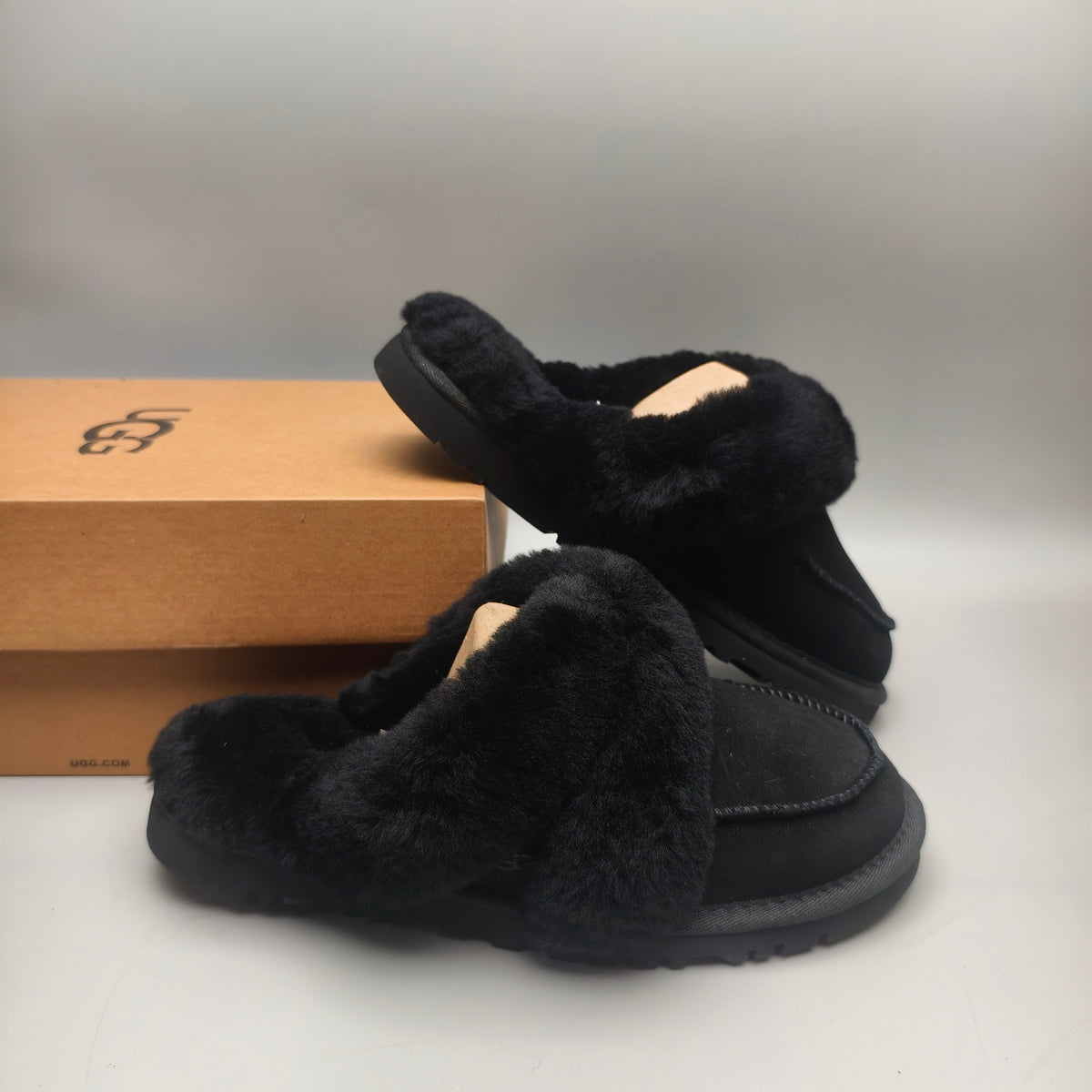 4571 Casual Home Slippers – Black (In Stock)