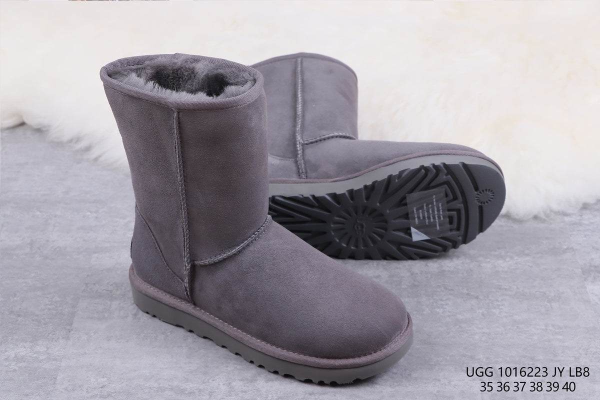 6223 Classic Short II Boots – Gray (In Stock)