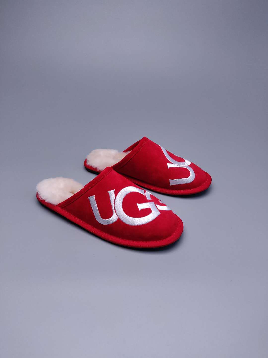 2593 G-Style Indoor Slippers – Red (In Stock)
